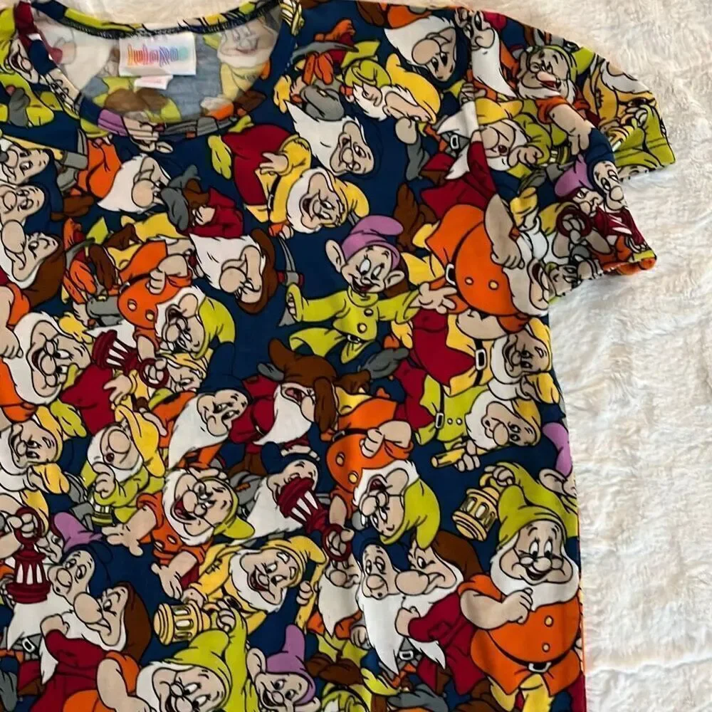 Lularoe Disney Snow White Shirt Size 8